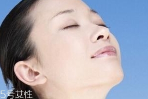 初春肌膚美白怎么做？隔離與淡斑兩手抓