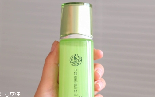 爽膚水有沉淀能用嗎？