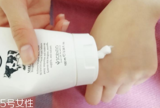 泰國BB洗面奶好用嗎？泰國Beauty Buffet洗面奶清潔度測評