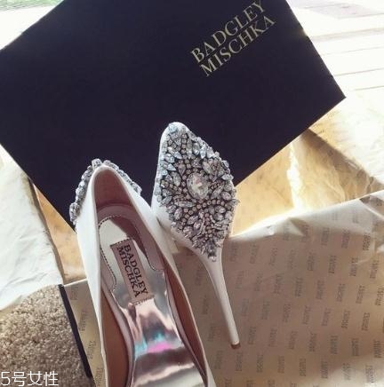 badgley mischka鞋子怎么樣？結婚選它就對了