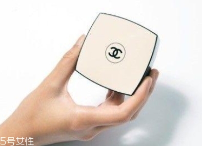 dior迪奧和ysl圣羅蘭氣墊哪個好？