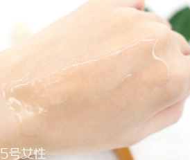 悅詩風吟小綠瓶用在哪個步驟？用在水乳前