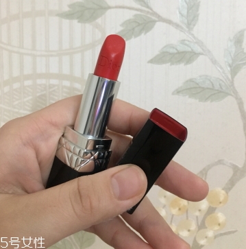 迪奧口紅844適合什么膚色？顯白嗎？