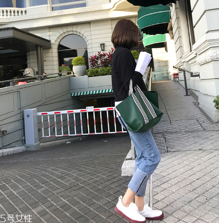牛仔褲全棉的好嗎？牛仔褲材質(zhì)這樣挑