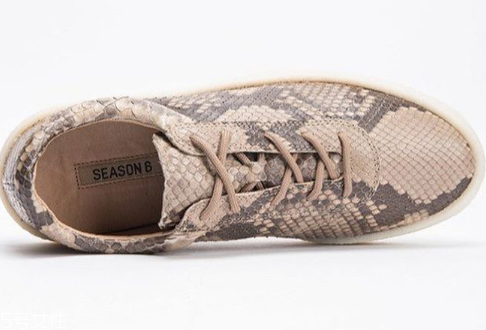 yeezy season 6蛇皮定制款多少錢？打造奢華運動風(fēng)