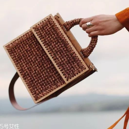0711是什么牌子？純手工編織包包的經典