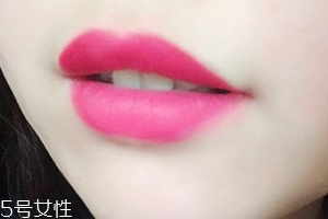 魅可珊瑚色口紅是幾號？relentlessly red桃花粉