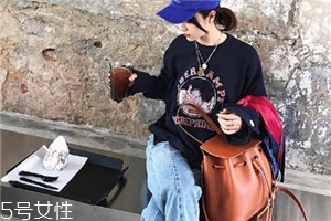 牛仔褲發霉了怎么洗掉？清洗霉斑小妙招