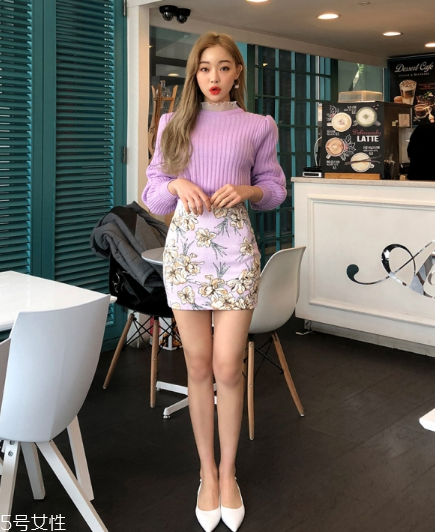 紫色毛衣怎么搭配？輕松駕馭流行色