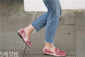 春天穿什么款式平底鞋好看？街拍達人都在穿這三雙