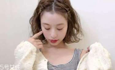 扎發型的多種扎法 3種簡單扎發優雅又減齡