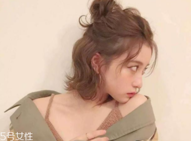 扎發型的多種扎法 3種簡單扎發優雅又減齡