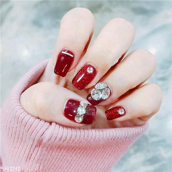 2018最新氣質美甲圖片紅色系推薦 年輕女生紅色系美甲圖片