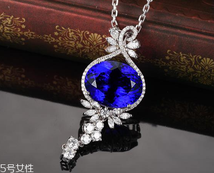 坦桑石和藍寶石有什么區別？寶石大對比