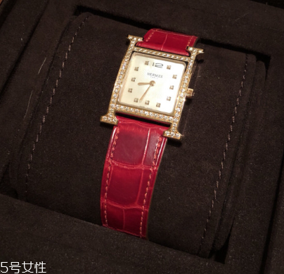 hermes愛(ài)馬仕手表一般多少錢(qián)？