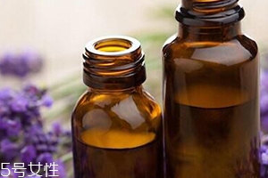 精華油和精油的區別