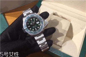 勞力士綠水鬼多少錢？最經典的那抹綠