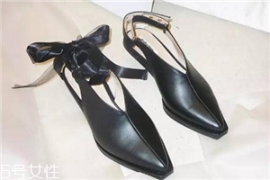 reike nen鞋子多少錢？畫報般的潮流經典
