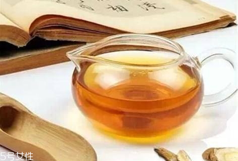 黃芪和丹參能一起泡水喝嗎