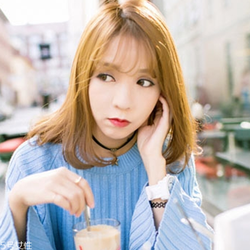 齊肩發怎么扎好看 女生扎發發型大全