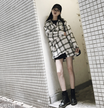 襯衫里面要穿衣服嗎？要看襯衫的面料顏色