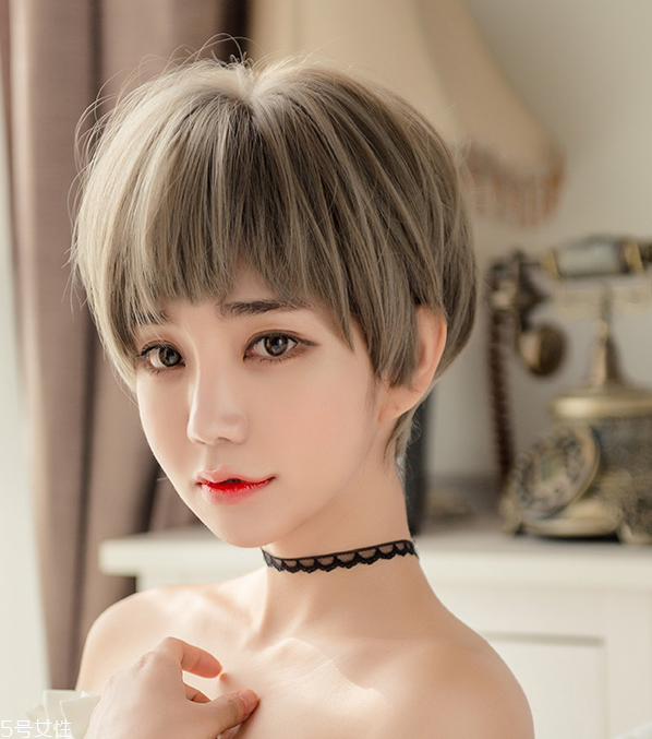 文藝短發女生發型圖片 自然有個性不撞臉