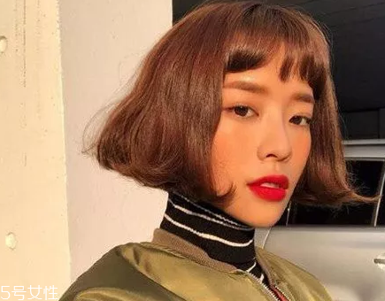 文藝短發女生發型圖片 自然有個性不撞臉