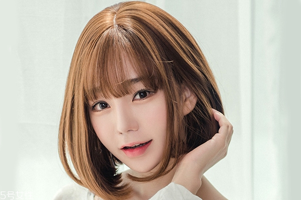 文藝短發女生發型圖片 自然有個性不撞臉