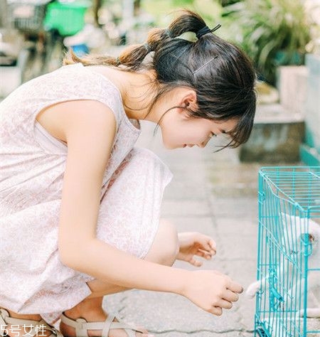 齊肩發怎么扎好看 女生扎發發型大全