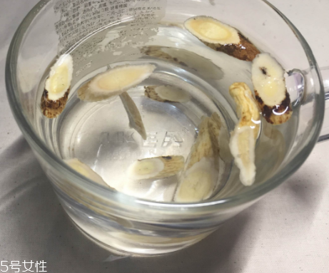 黃芪是甘草嗎？不是一種東西