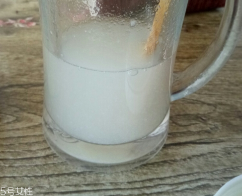 蜂王漿是蜂蜜嗎？并不是一種