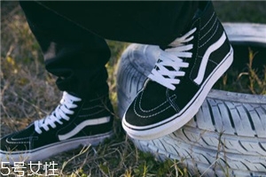 帆布鞋鞋幫發黃怎么辦？帆布鞋鞋幫要仔細清洗