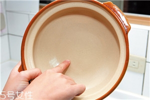 砂鍋怎么用不會裂 砂鍋的保養方法