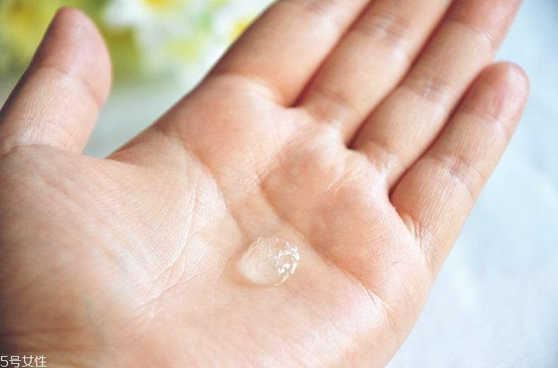 沒有卸妝油拿什么卸妝？含油物品能卸妝