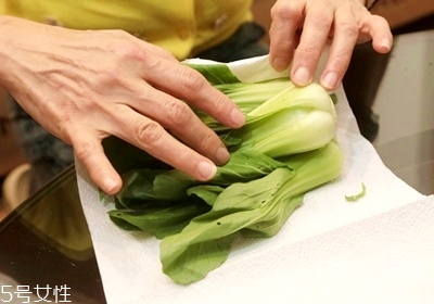怎么洗蔬菜去農藥殘留 如何去除蔬菜上的農藥殘留