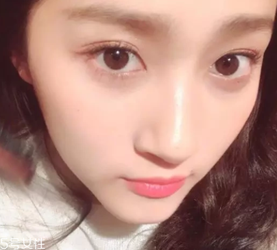 什么樣的人笑起來好看？如何避免笑起來像鬼？