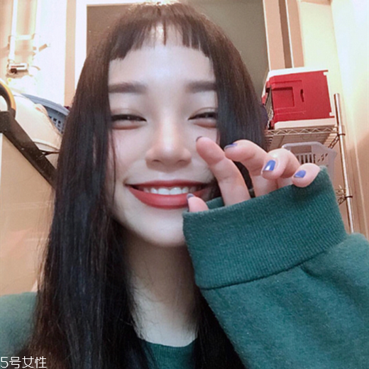 2022最流行的中長發型 2022最流行的發型之一