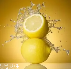 柑橘調香水好聞嗎？吃了這個大橘子
