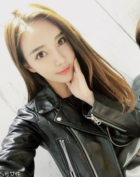 鵝蛋臉適合扎什么頭發好看 女生扎發發型大全