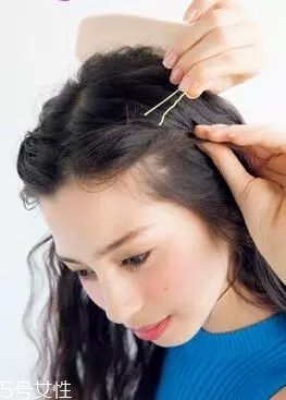 披肩發怎么弄好看圖解 六款新的編發教程