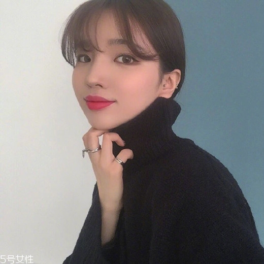 鵝蛋臉適合扎什么頭發好看 女生扎發發型大全