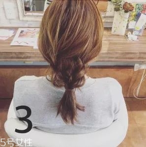 披肩發怎么弄好看圖解 六款新的編發教程