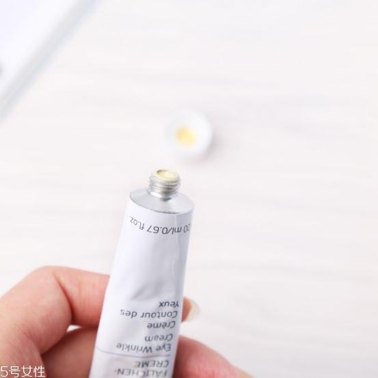 第一次用眼霜用什么好？眼部衰老從此不復存在