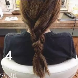 披肩發怎么弄好看圖解 六款新的編發教程