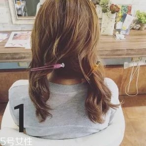 披肩發怎么弄好看圖解 六款新的編發教程