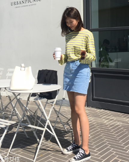 長袖t恤怎么搭配？屬于你的最佳出門穿搭