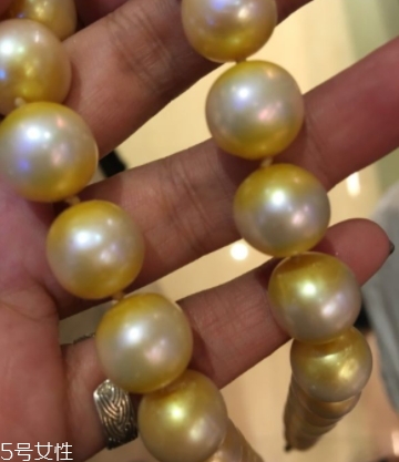 南洋金珠會掉色嗎？南洋金珠掉色的原因