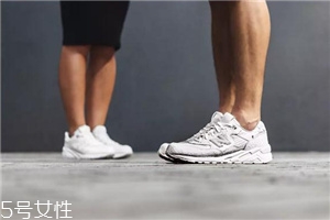 小白鞋洗了變黃怎么辦？小白鞋越洗越黃補救方法