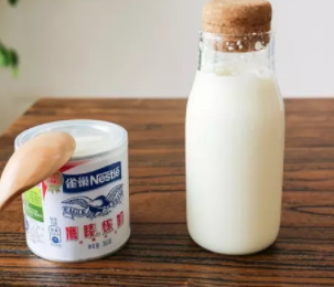 奶蓋怎么喝？奶蓋的正宗喝法
