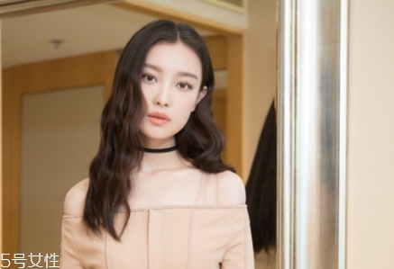 怎么用卷發棒卷水波紋 水波紋卷發教程